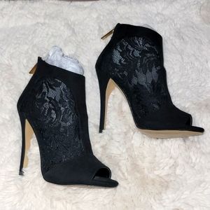 NWB -- ALDO Black Lace high heels
